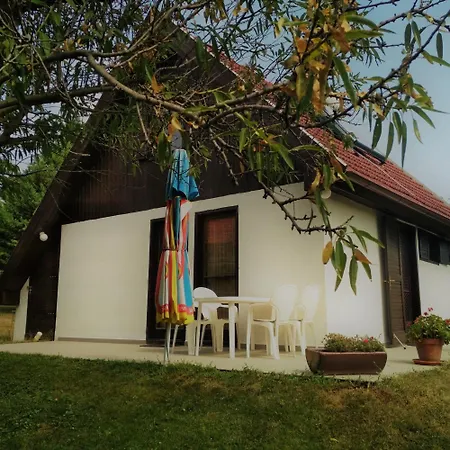 Mandulas Nyaralo Tatil Evi Zánka